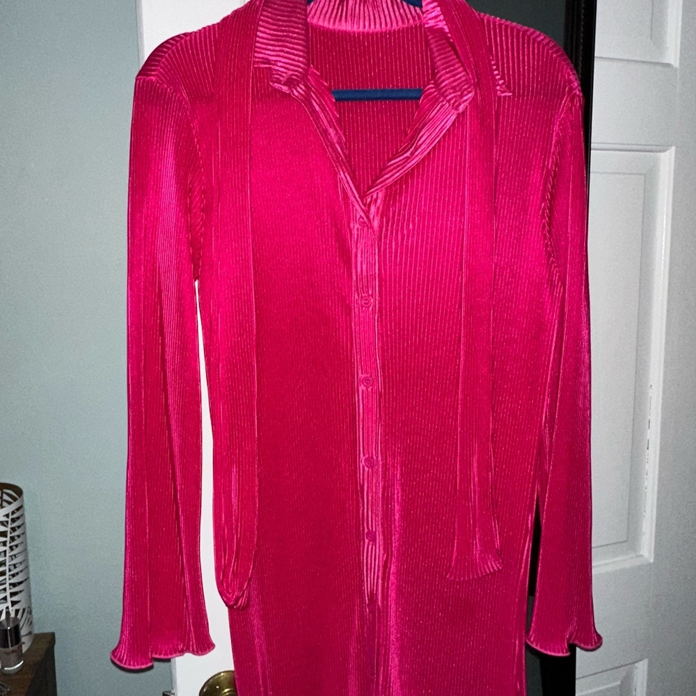 Vibrant Pink Pleated Long-Sleeve dress
